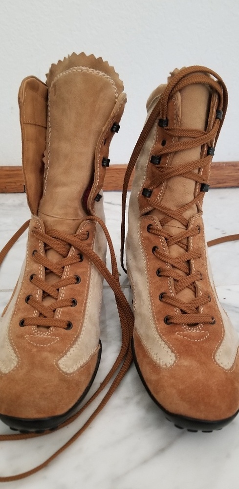 Tod's boots